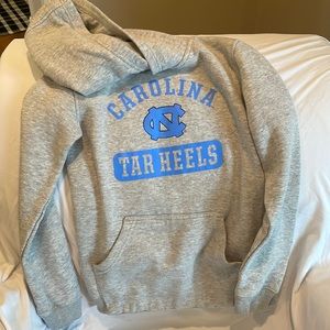 Lightly worn UNC Tar Heels hoodie. Tag cut out Youth Large